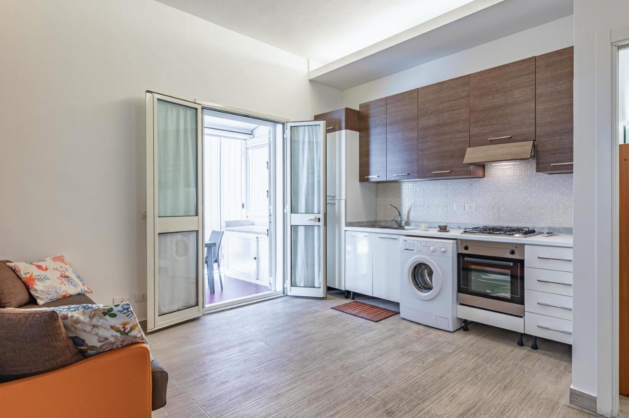 Naxos Bay Flat With Terrace 50 Meters From The Sea Giardini Naxos Exterior foto